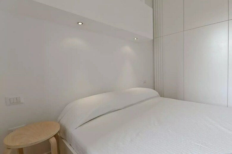 Cozy & Charming Vatican Apartment