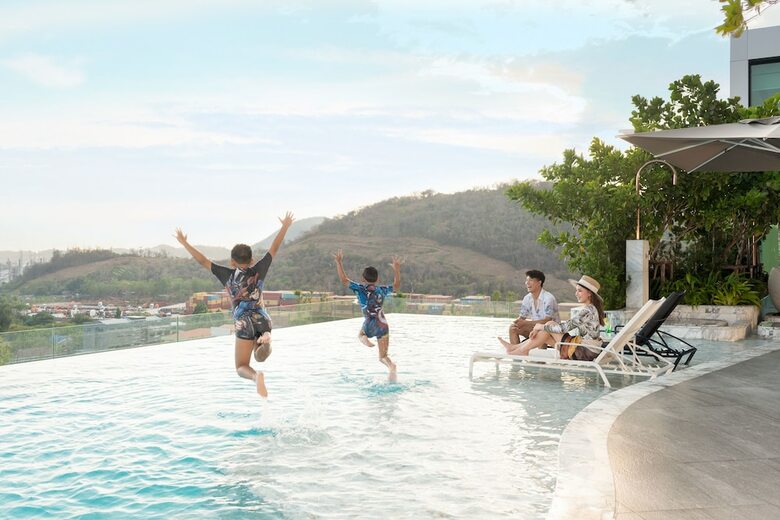 Hotel Holiday Inn & Suites Siracha Laemchabang
