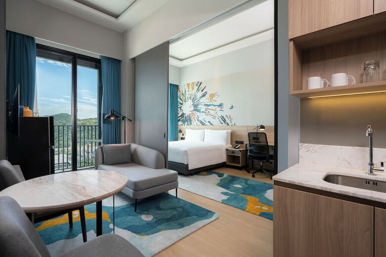 Hotel Holiday Inn & Suites Siracha Laemchabang