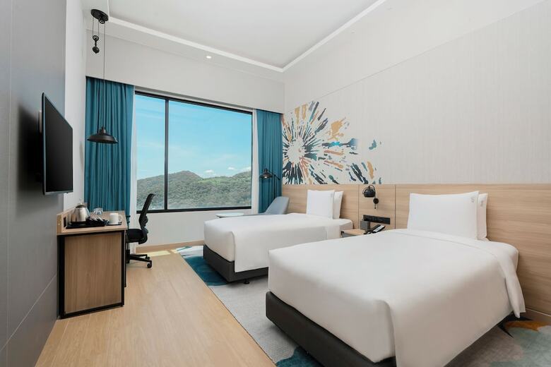Hotel Holiday Inn & Suites Siracha Laemchabang