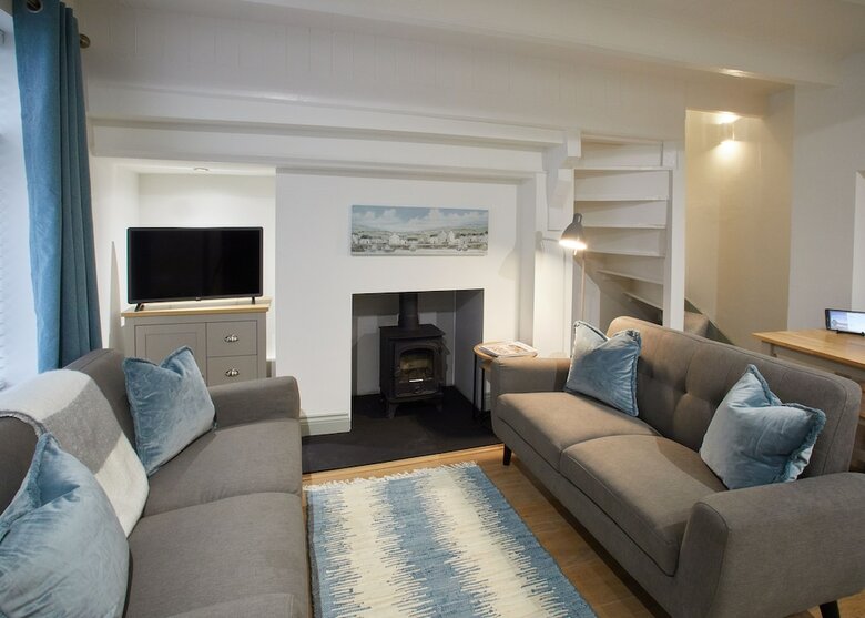 Threadneedle Cottage