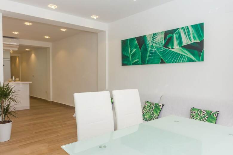 Apartamento Los Carmenes Canovas Apartment