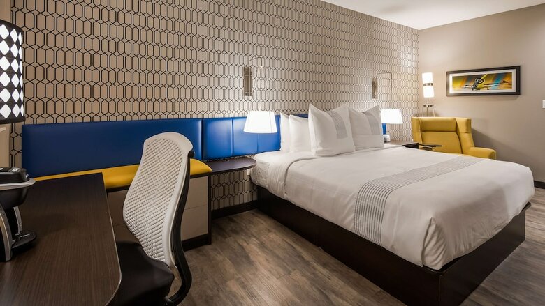 Hotel Glo Best Western Tulsa East Route 66