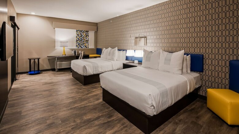 Hotel Glo Best Western Tulsa East Route 66