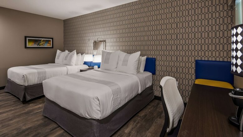 Hotel Glo Best Western Tulsa East Route 66