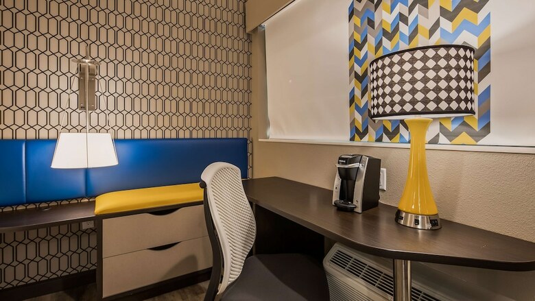 Hotel Glo Best Western Tulsa East Route 66