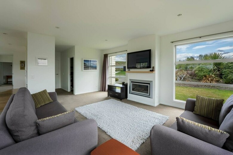 Light And Bright Large Family Home