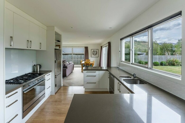 Light And Bright Large Family Home