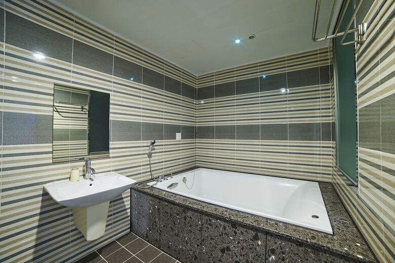 Premium V Hotel Gwangalli Beach Busan