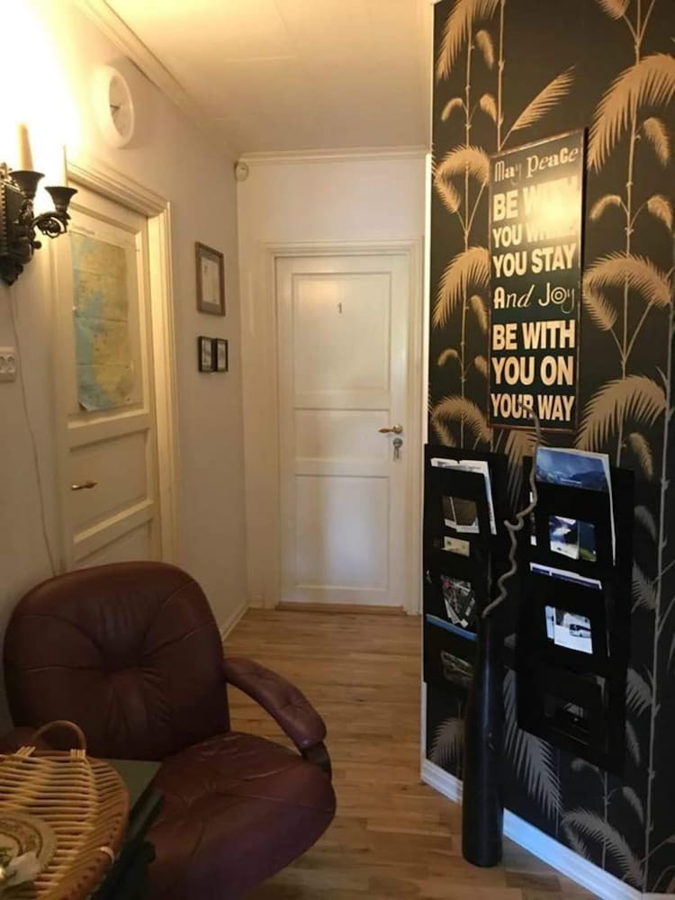 Hotel Guest House Karm�y