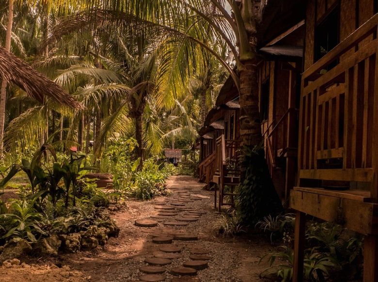 Hotel Island Native Bungalows Resort