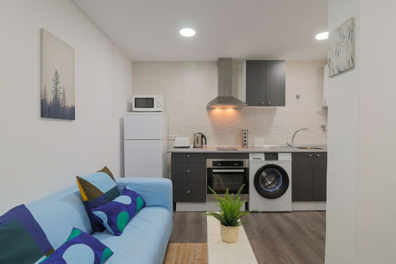 Two Bedroom Apartment M�laga Train Station