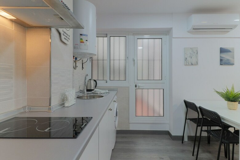 New M�laga Beach And Downtown Apartment