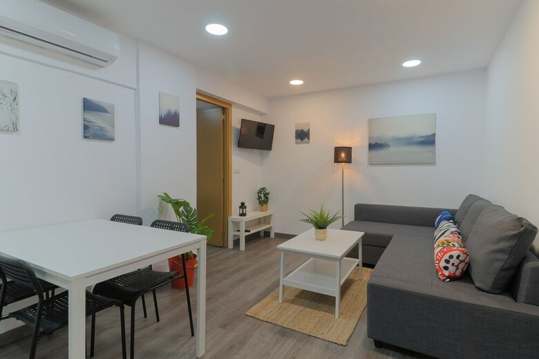 New M�laga Beach And Downtown Apartment