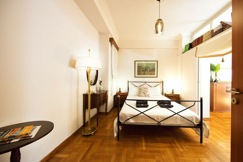 Apartamentos Your Home Under  Acropolis Central& Safe