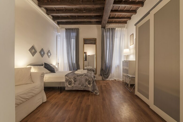Fori Imperiali Elegant Apartment