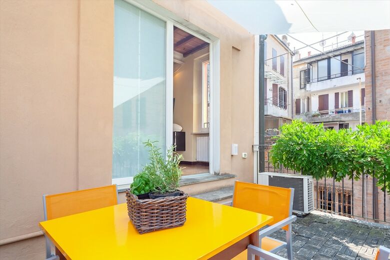 Apartamento Ferrara Casa Dell'archiv�lto Con Garage