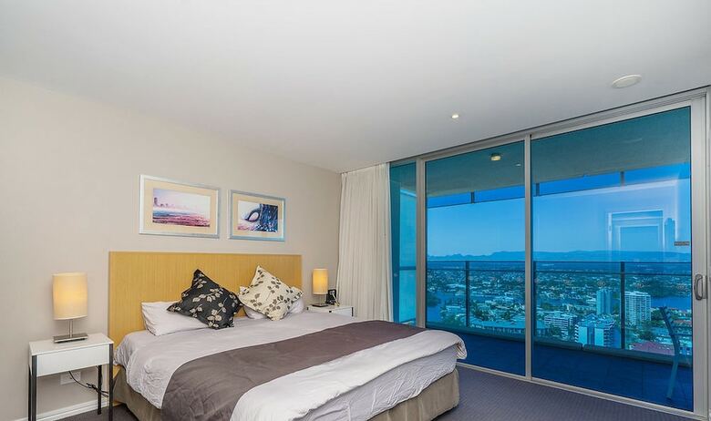 Apartamentos Pelicanstay Surfer Paradise Condo Hotel
