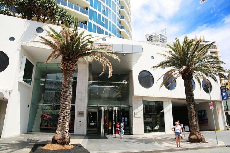 Apartamentos Pelicanstay Surfer Paradise Condo Hotel