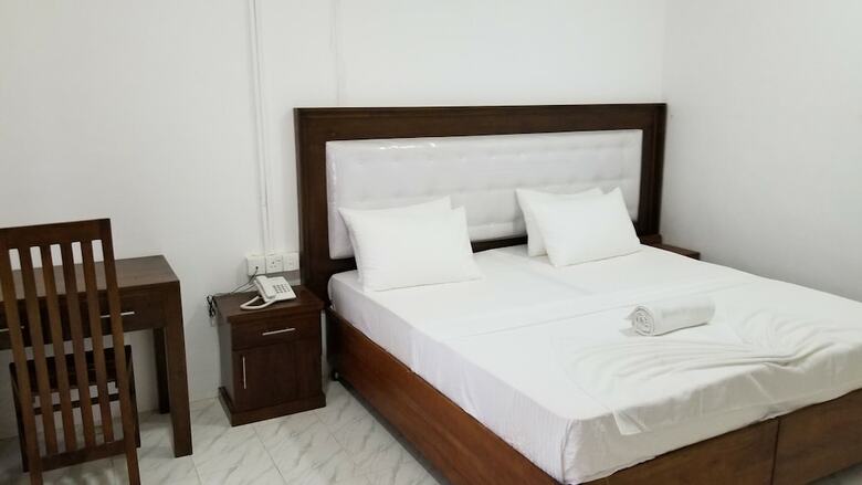 Metro Marine Dr Hotel