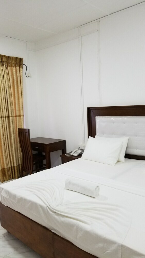 Metro Marine Dr Hotel