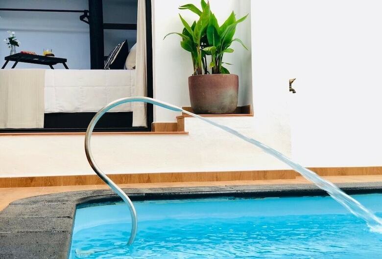 Nazaret Suite Apartment With Heated Private Pool