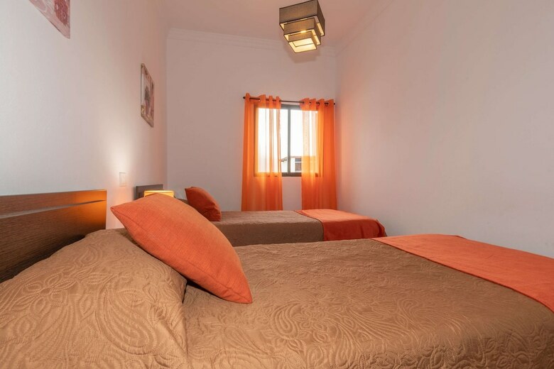 Casa de Vacaciones Con Piscina Compartida II