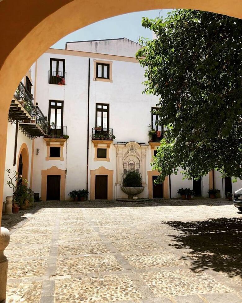 Posada Palazzo Lungarini Holiday Rentals