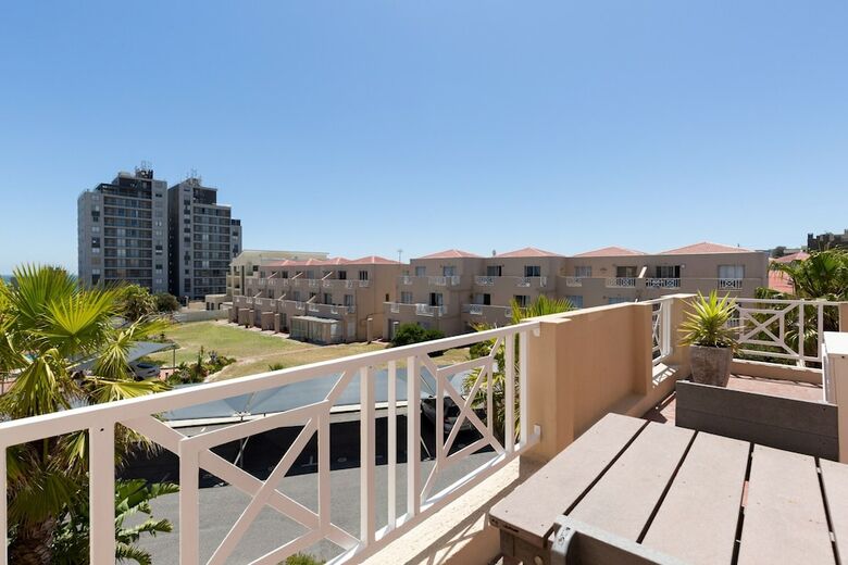 Apartamentos Mont Serrat 58 By Ctha
