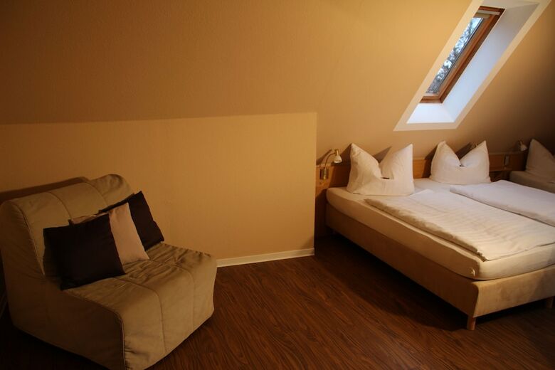Hotel Achilleon III