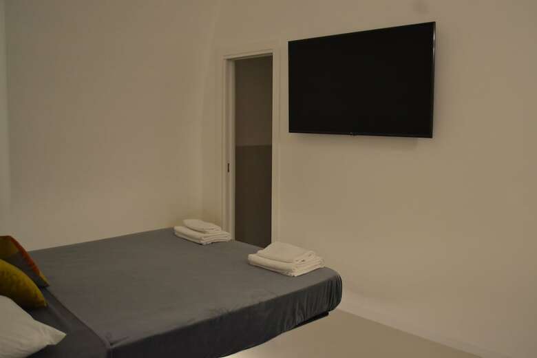 Corte Cairoli B&B And Suite