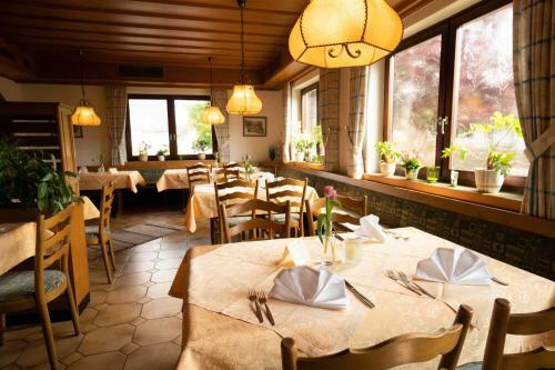 Hostal Gasthaus Zum R�ssel Lichtenau