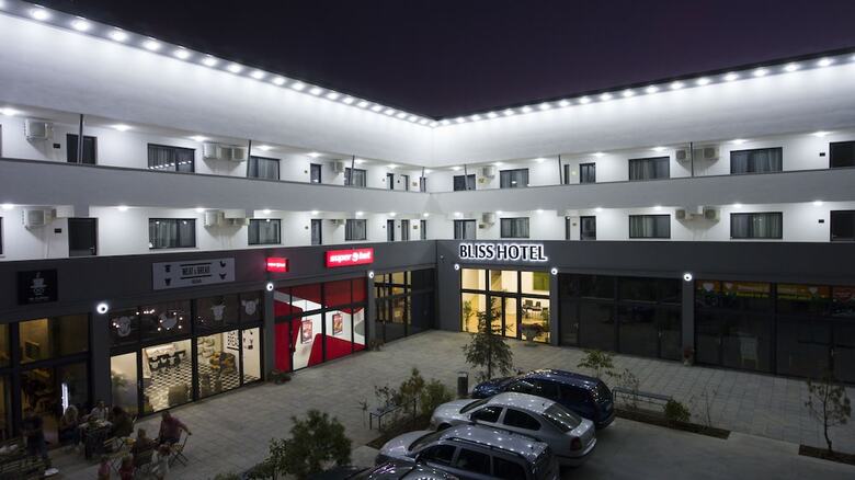 Bliss Hotel And Apartments
