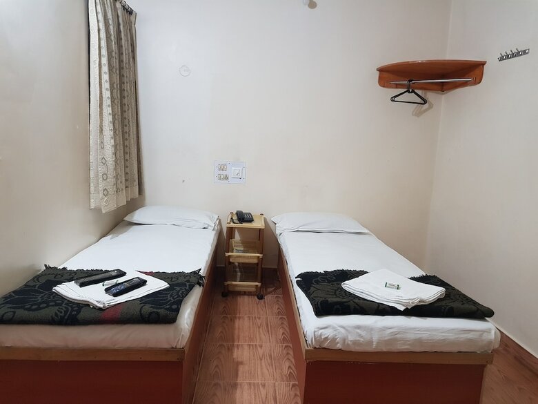 Hotel Sri Kumara Lodge