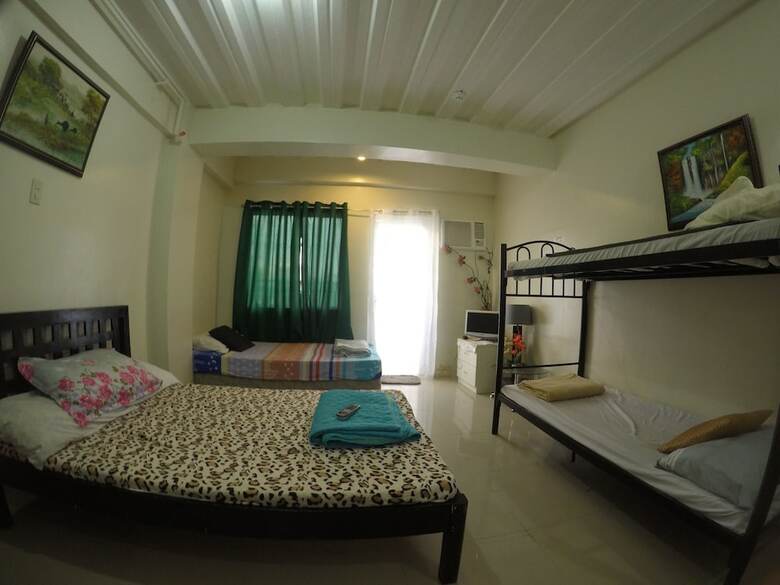 Apartamentos Para�aque Airport Hometel