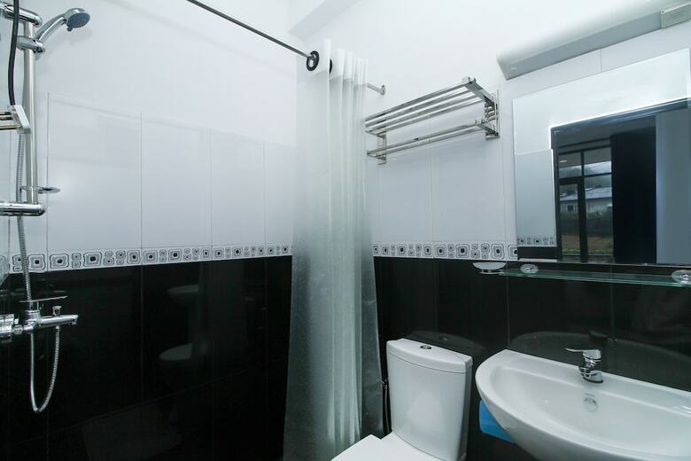Oyo 511 Delphin Hotel