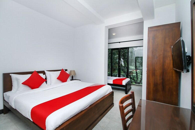 Oyo 511 Delphin Hotel