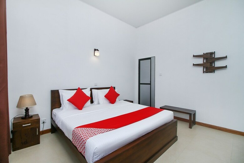 Oyo 511 Delphin Hotel