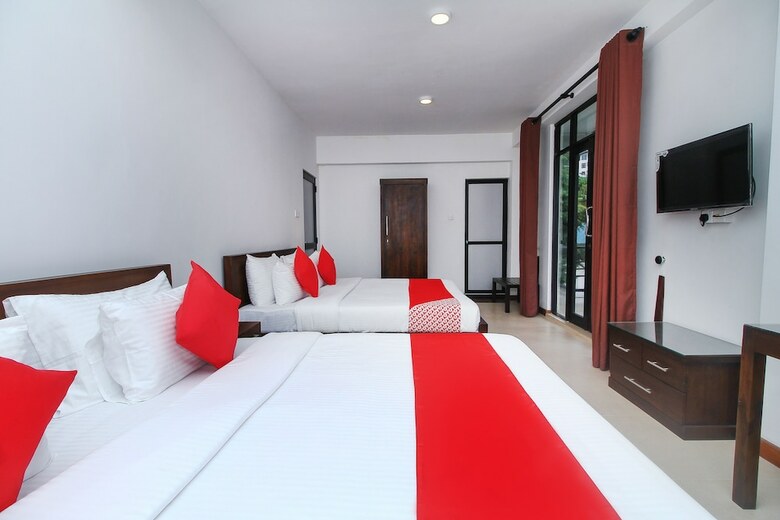Oyo 511 Delphin Hotel