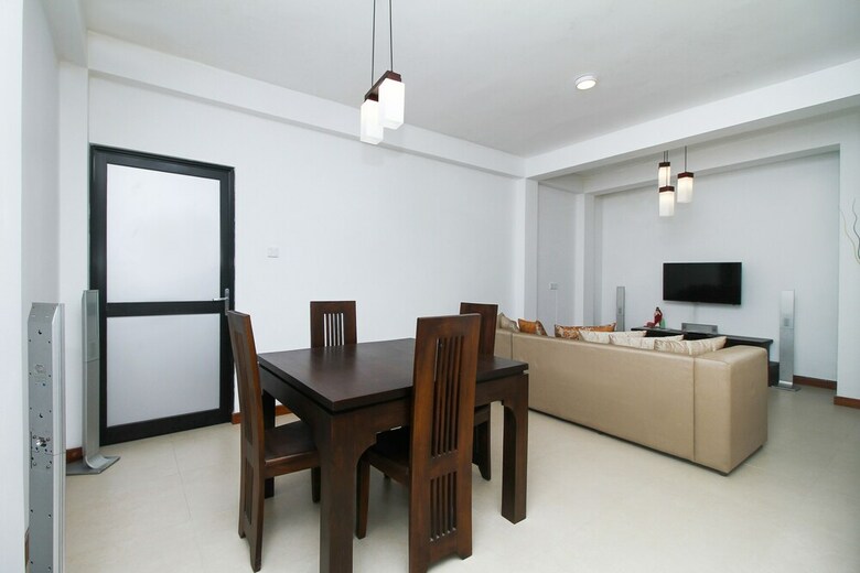 Oyo 511 Delphin Hotel