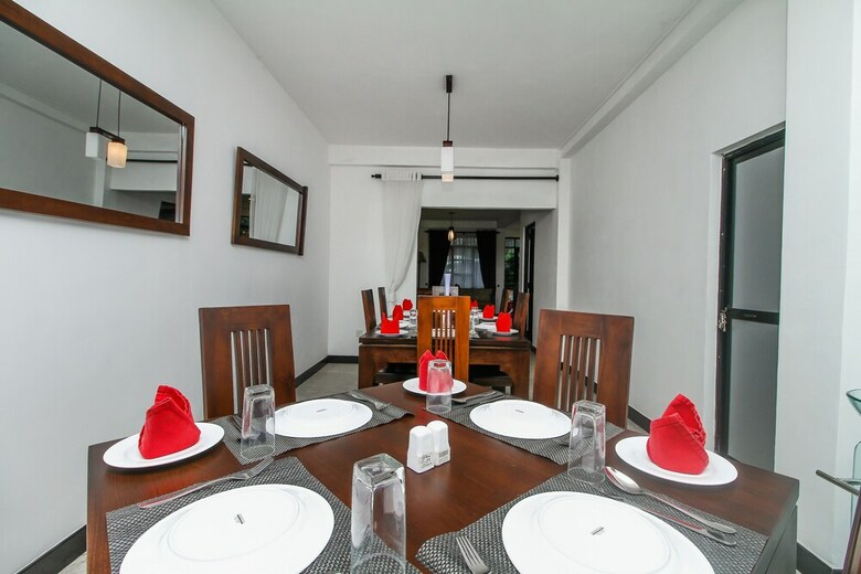 Oyo 511 Delphin Hotel