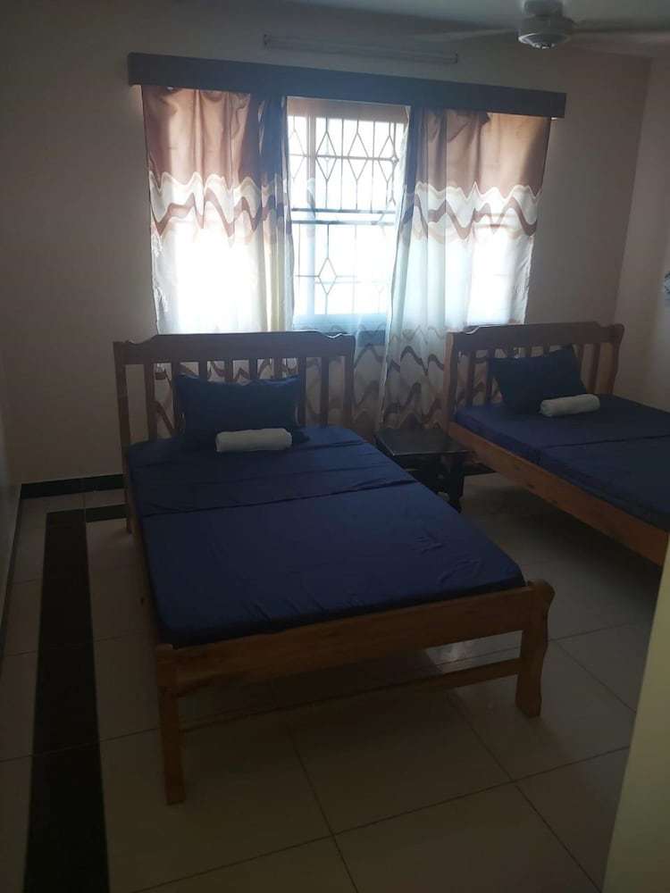 Apartamentos Alpha House