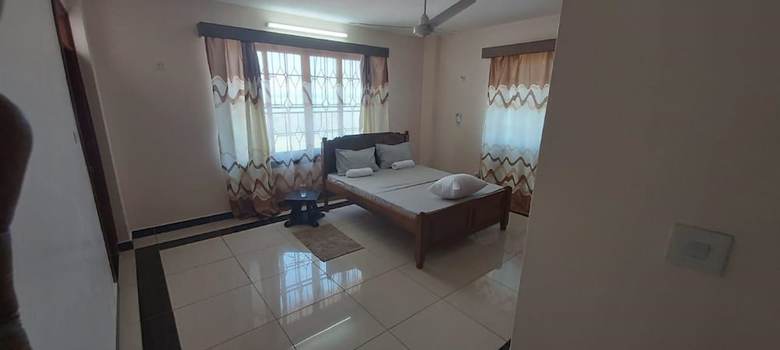 Apartamentos Alpha House