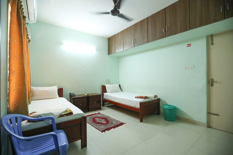 Hotel Ulo Saicharan Comfort Inn
