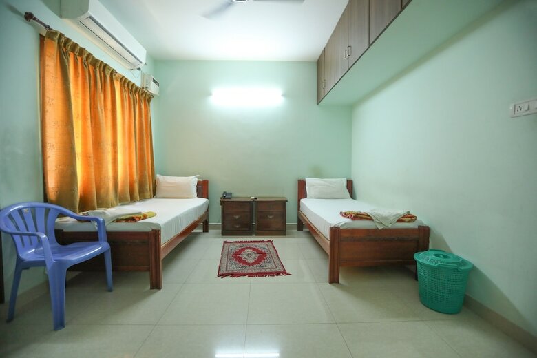 Hotel Ulo Saicharan Comfort Inn