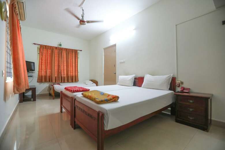 Hotel Ulo Saicharan Comfort Inn
