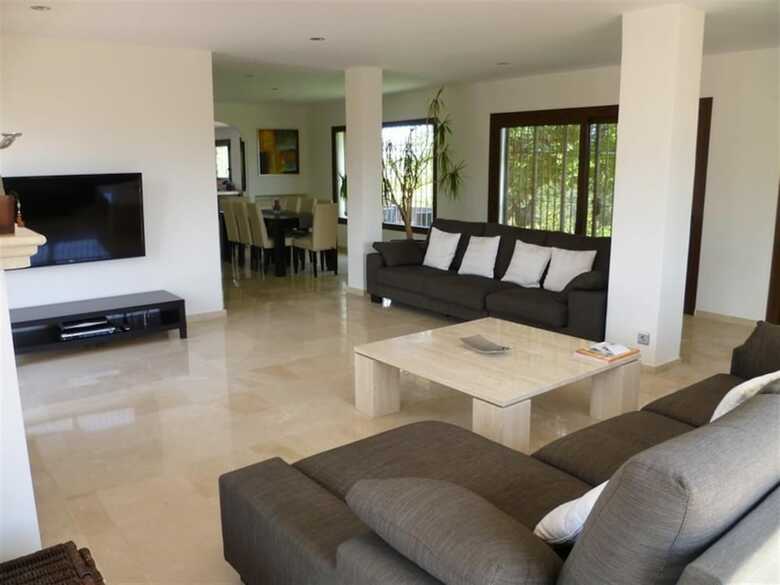 Great Villa Very Close To Best Beach