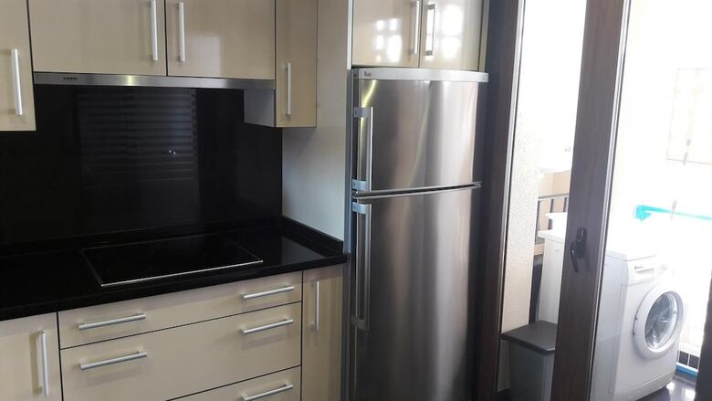 �beach Apartment With Spa & Gym