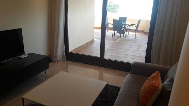 �beach Apartment With Spa & Gym