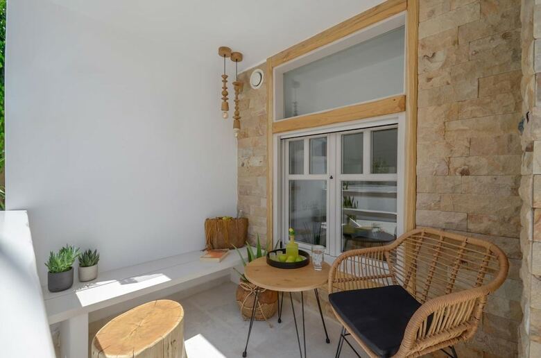 Apartamentos Smirida Suites